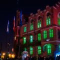 Beleuchtung des Gebäudes des Rathauses von Toruń